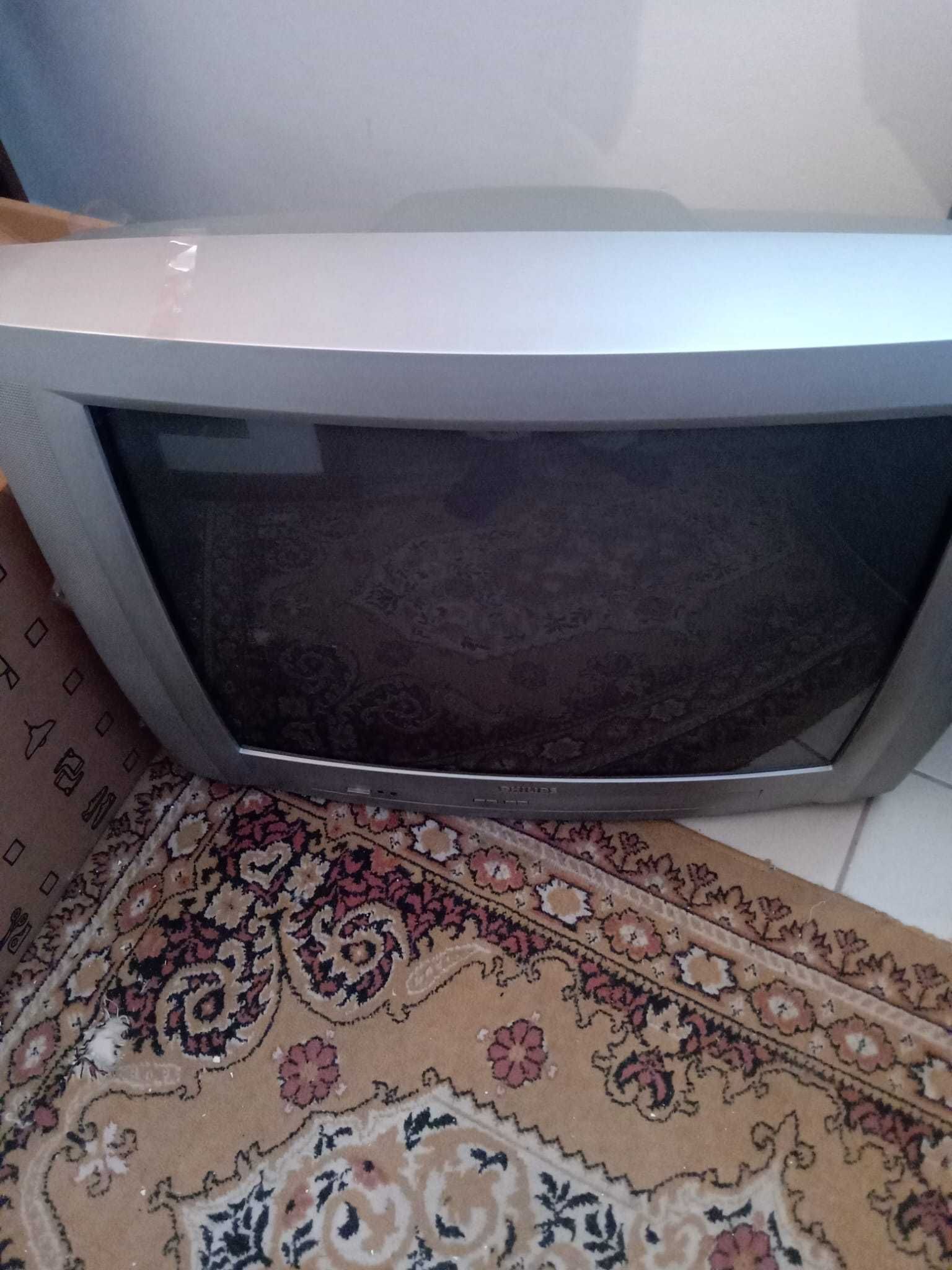 Televizor clasic cu tub Philips diagonala 80 cm perfect funcțional
