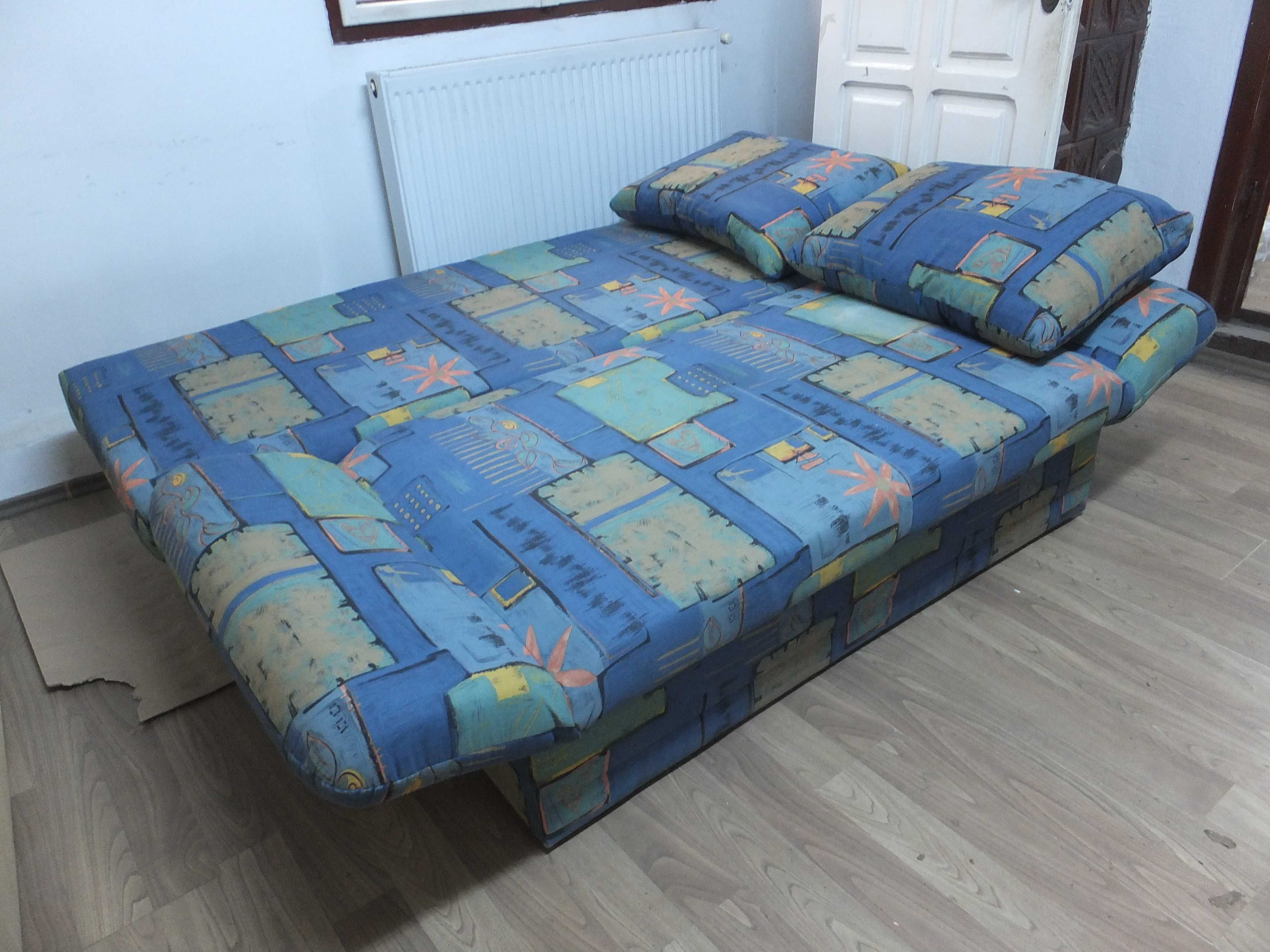Canapea extensibila de calitate cu sistem confort si lada de lenjerie