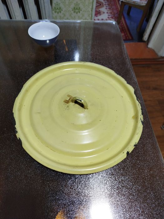 Кастрюля эмалированная