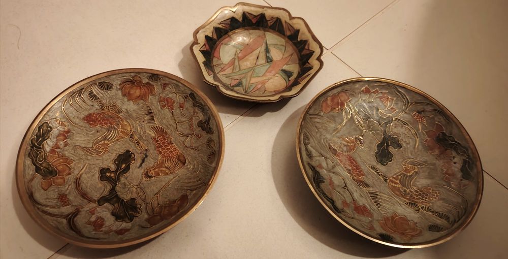 Superb set de 5 boluri din alama emailata