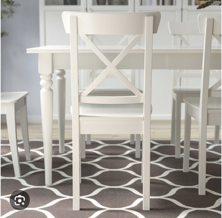 Продам белый стол.