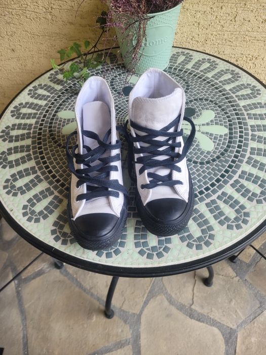 Converse din piele naturala ,nr 36