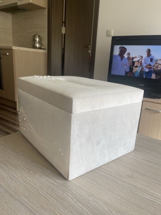 Кутия за пликове