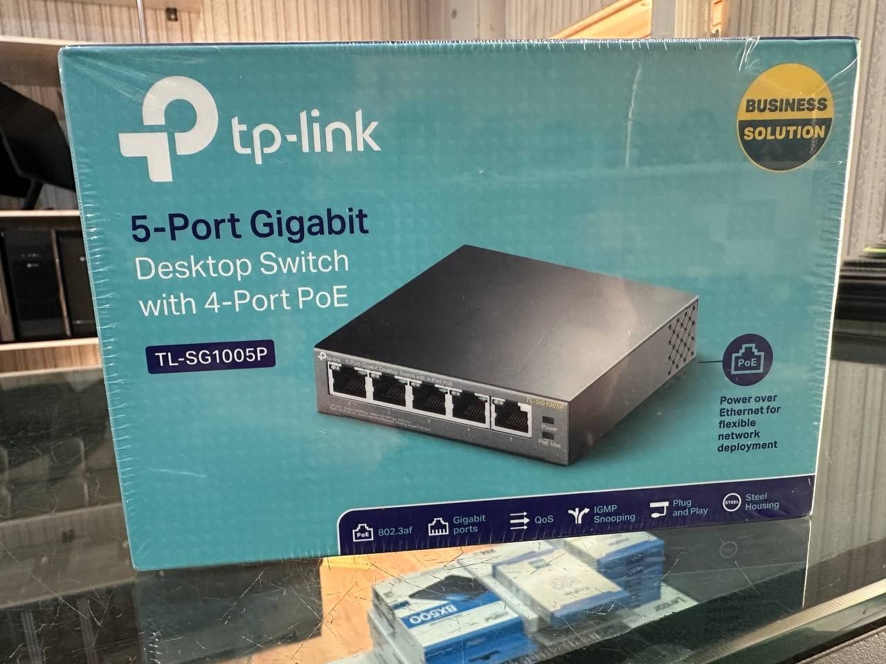 Tp-link 5-port Gigabit Switch with 4-port PoE!