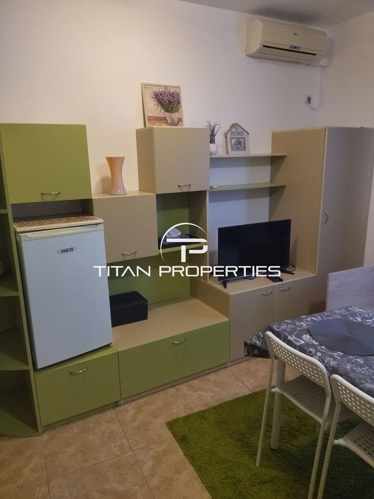 Дава се под наем Едностаен апартамент в Варна, Бриз - 27 кв.м за 300 € - Снимка #3