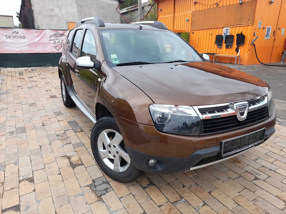 Duster Laureat 1.6 16 valve- 6 Trepte- 4x4