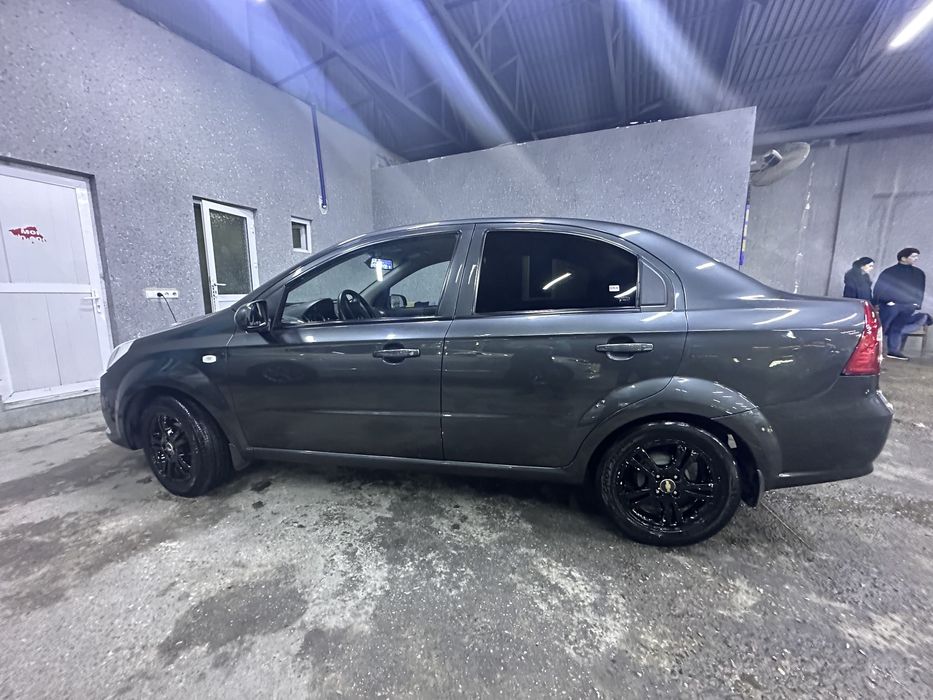 nexia 3 mokriy asfalt