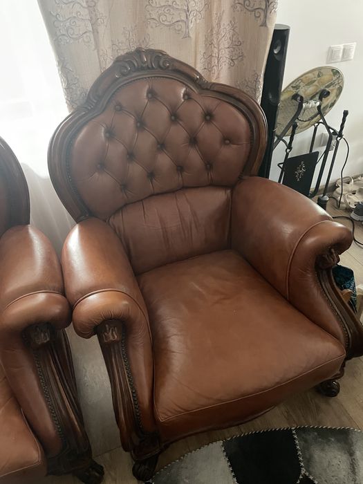 Vand canapea cu 2 fotolii din piele si lemn masiv