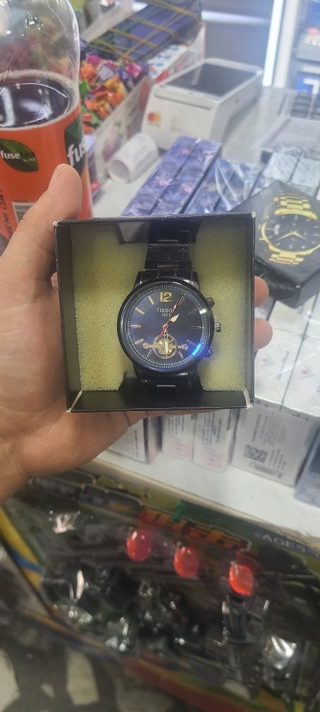 Часы.               .
