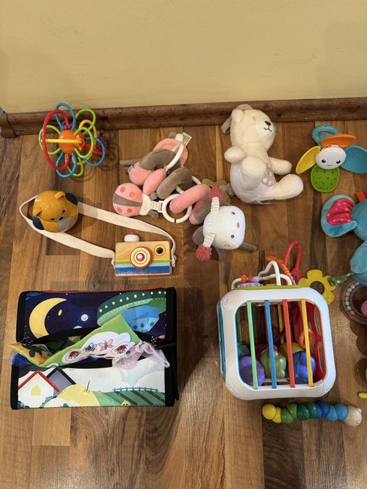 Jucarii bebelusi 0-18 luni