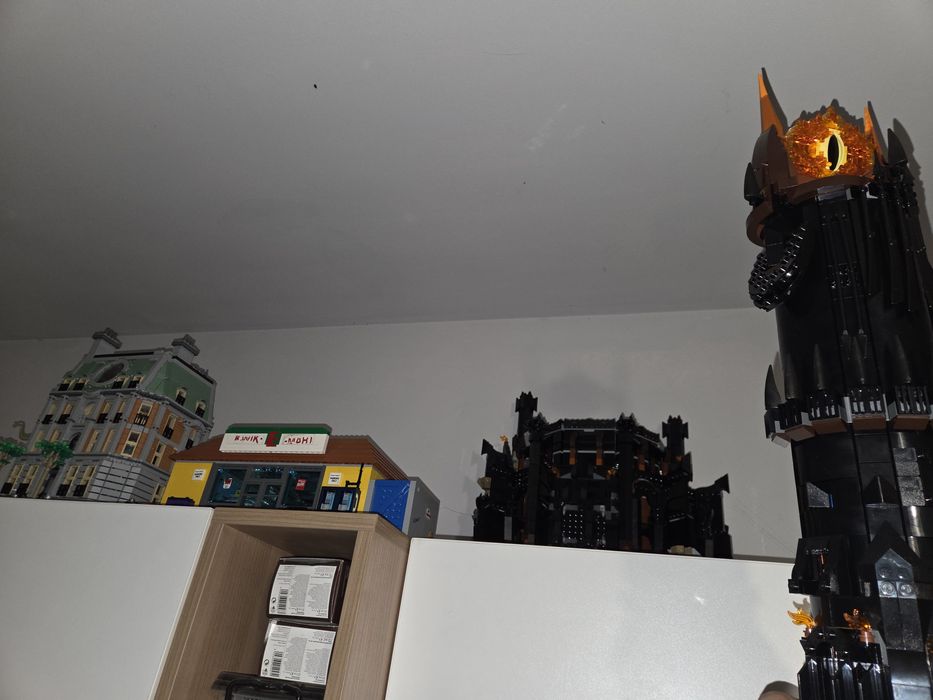 Lego star wars lord of the rings marvel etc in descriere