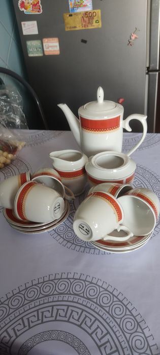 Продам   сервиз  кофейный
