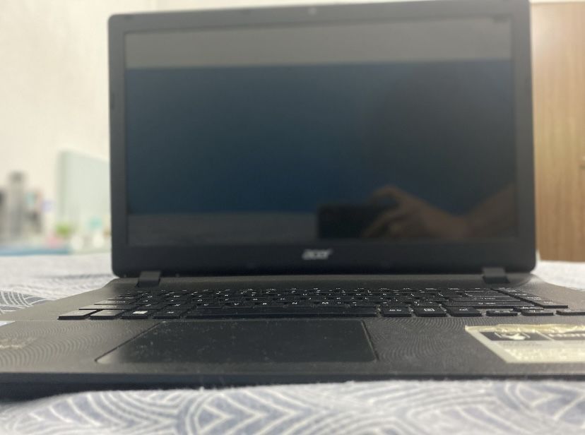 Laptop Acer Aspire 4GB