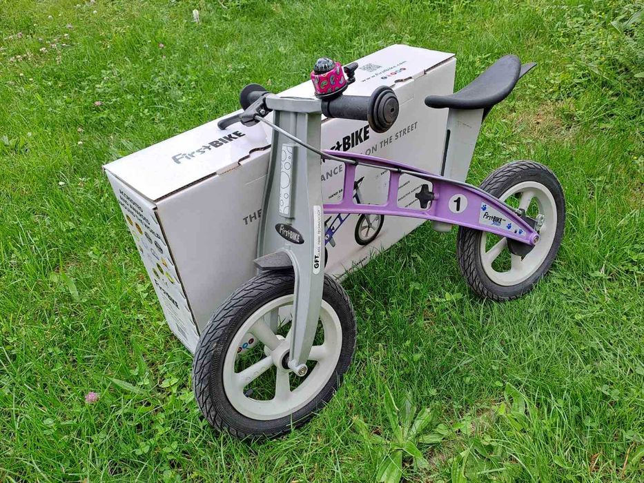Колело за баланс FirstBike Street