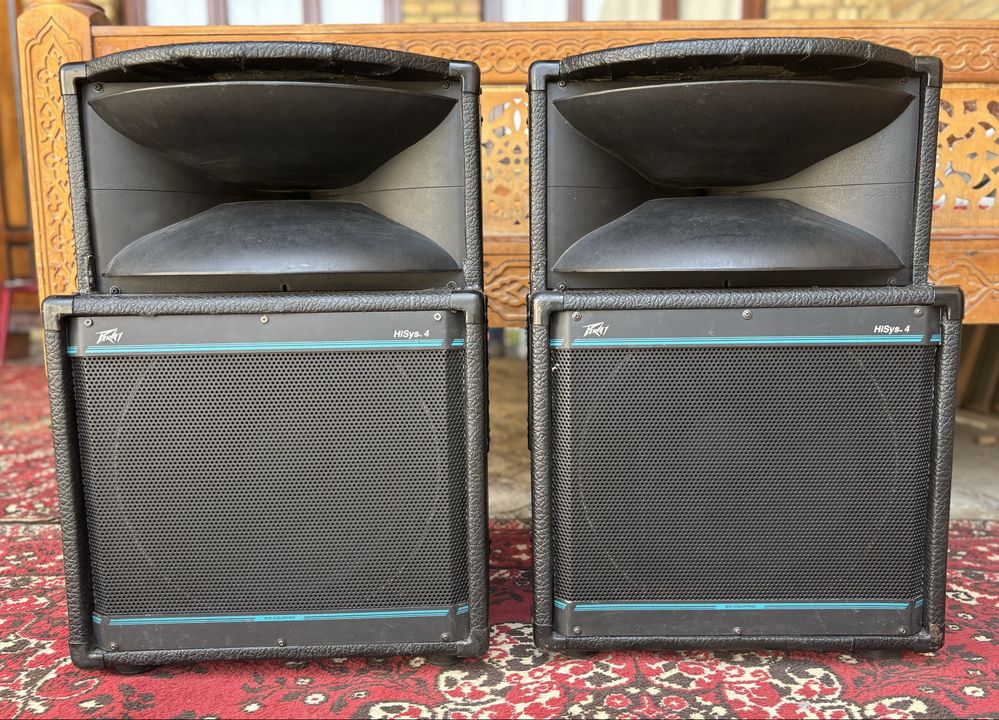 Продаются колонки Peavey
