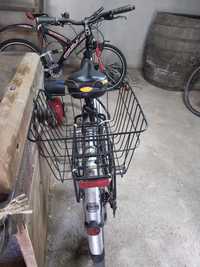 Vând bicicleta de damă