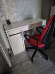 Birou IKEA Micke, alb, in stare buna + Birou wenge