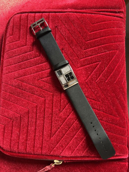 Винтажные Часы Chanel коллекция 1932, золото с бриллиантами