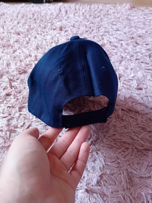 Чисто нова оригинална шапка на Диего Марадона с автограф