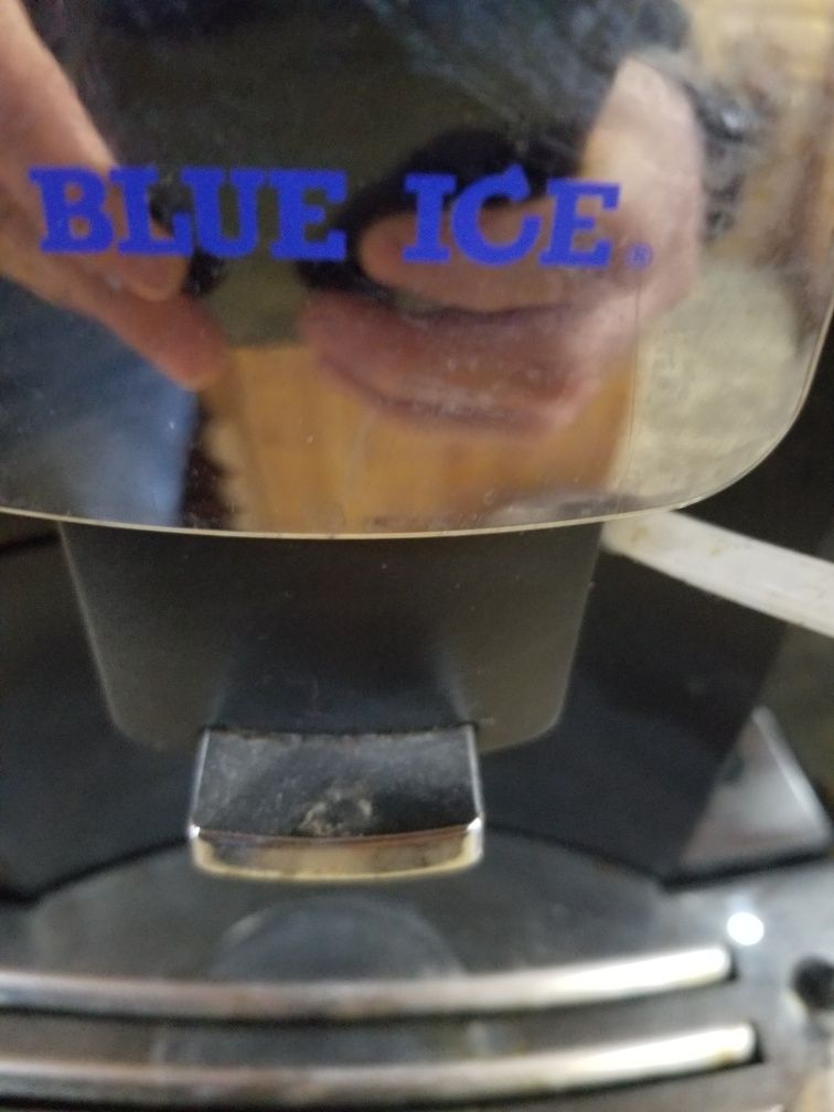Кафемашина  робот BLUE ICE