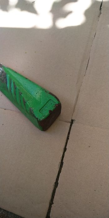 Vând crapator lemne