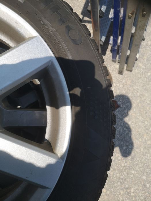 Продавам лети  джанти  16 ки със зимни гуми За бус