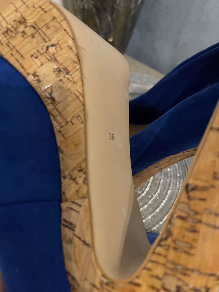 Pantofi cu toc inalt marimea 38