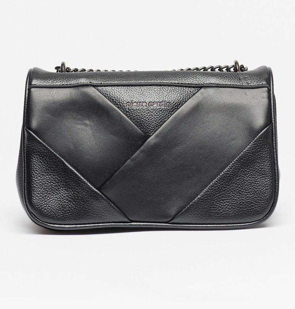 Продавам чанта Pierre Cardin