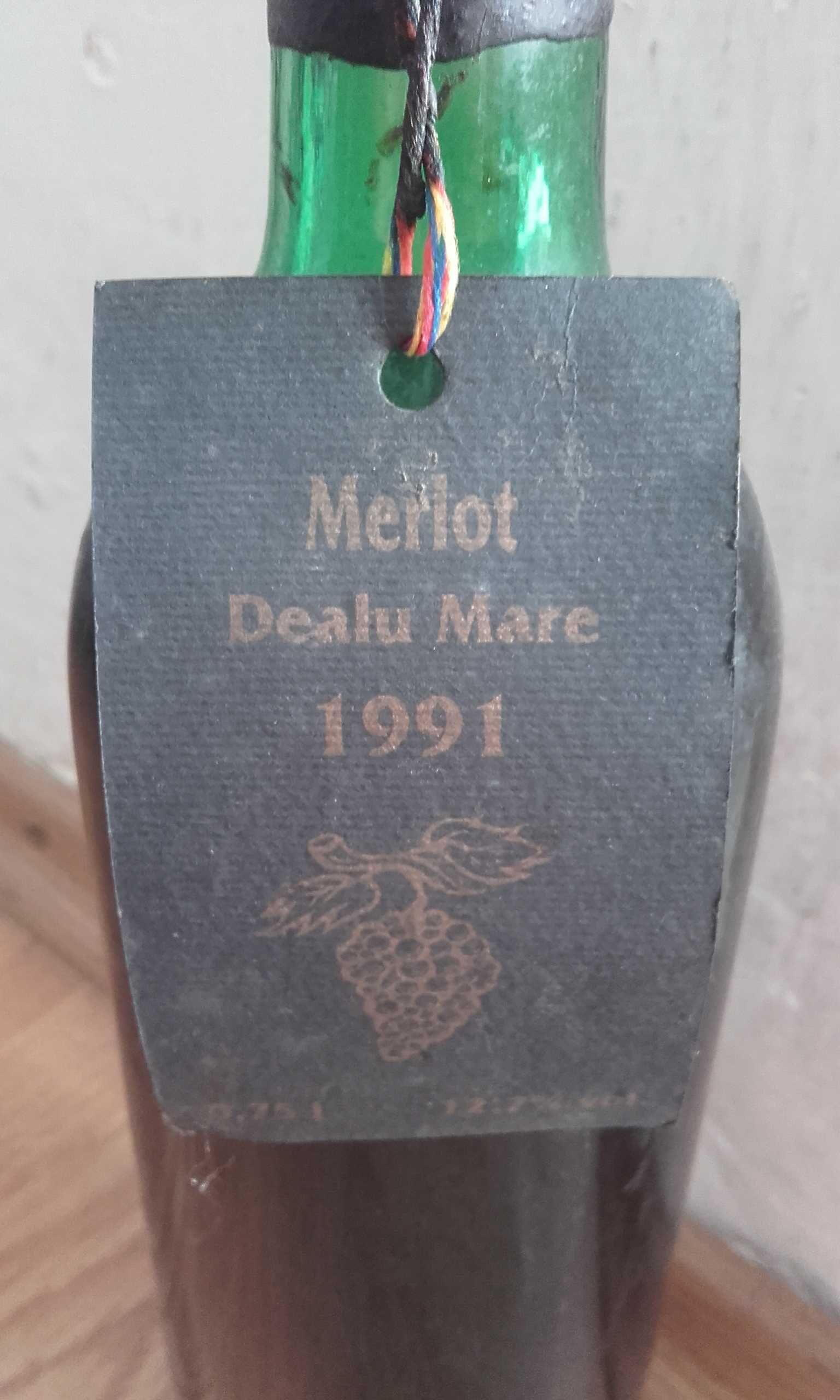 Vand sticla Merlot vechime 30 ani