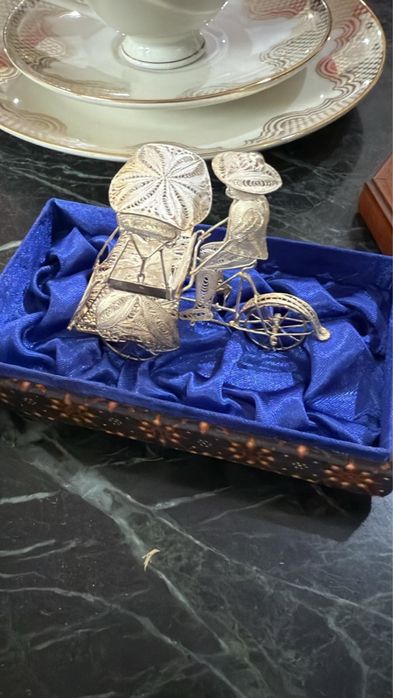 Sculptură filigran din argint – Rickshaw asiatic lucrat manual