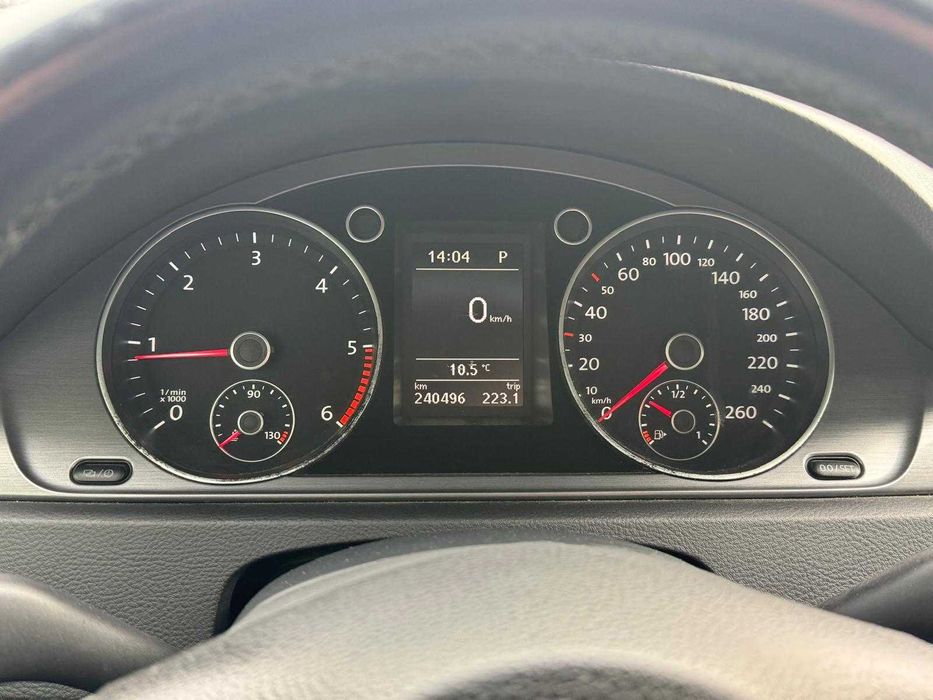 VW Passat B7 / 2.0 TDI  177 Cp / DSG / An 2014 Euro5 / Full Led