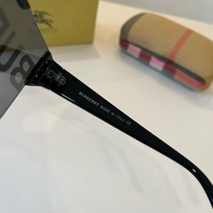 Ochelari de soare Burberry – unisex, noi