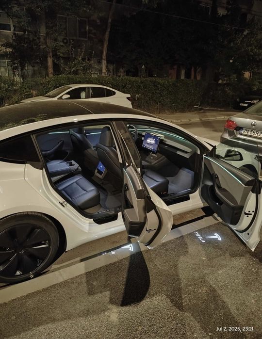 Vand Tesla model 3 2024