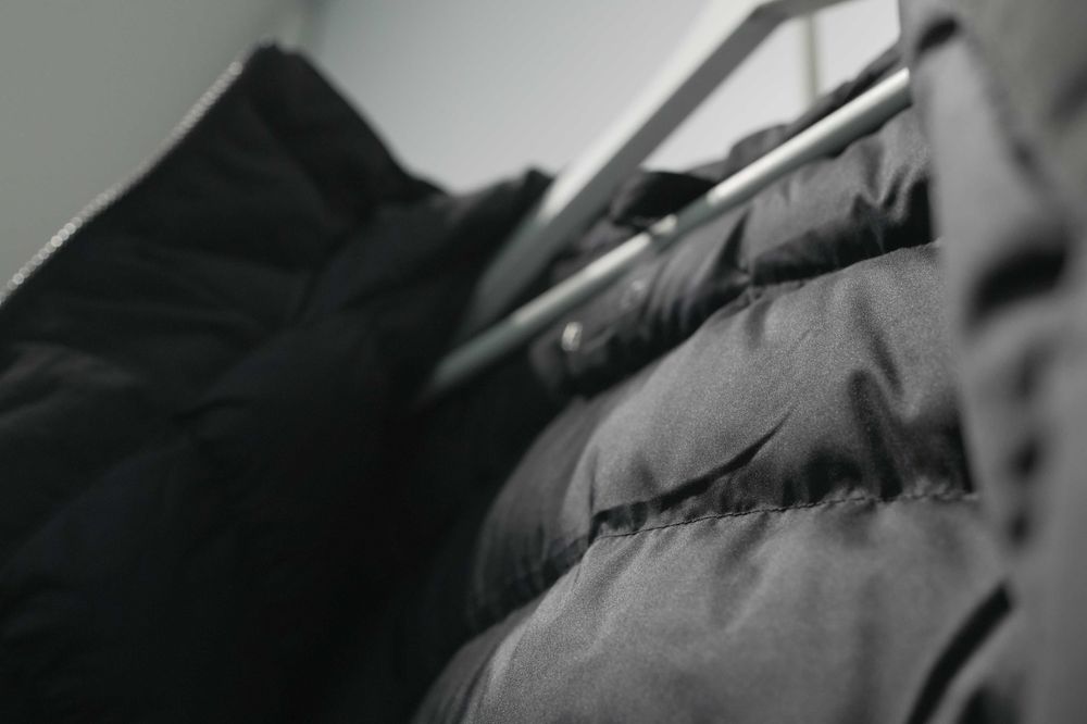 GEACA ADIDAS - jacheta de iarna - NOU - marime M