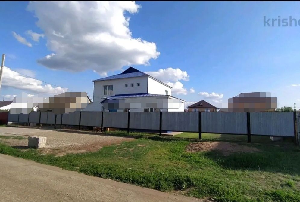 Продаётся двухэтажный коттедж