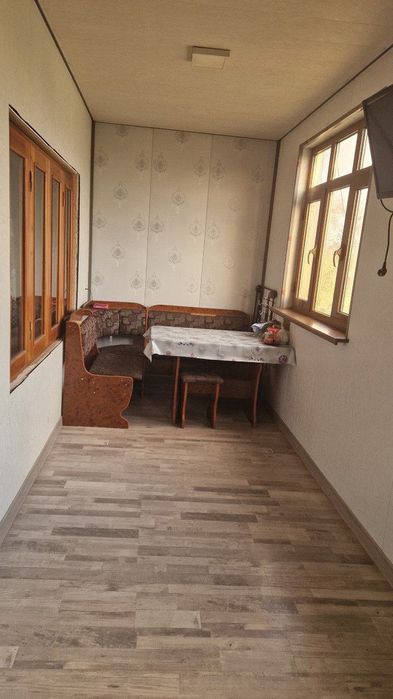 Продаю квартиру 3 комнатная / 95 кв.м с ремонтом и мебелью