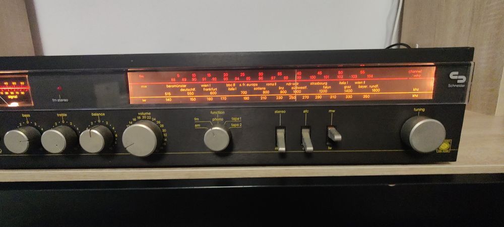 Receiver Schneider Aera 100 R