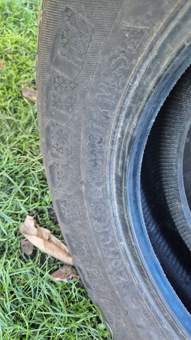 215 70 15 с 2бр зимни гуми вредстеин 7мм граифер без лепенки дот 16