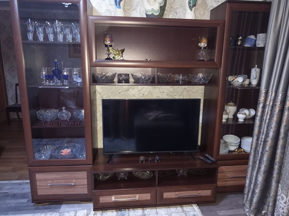 Продам стенку/сервант