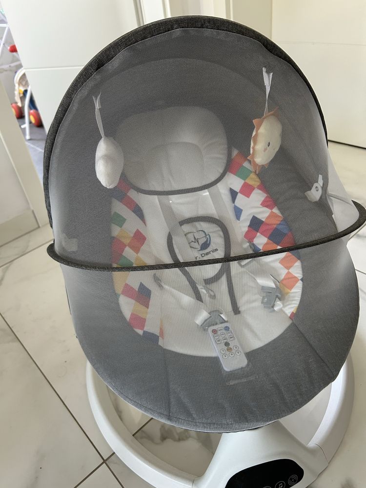 Leagan electric bebe cu Bluetooth