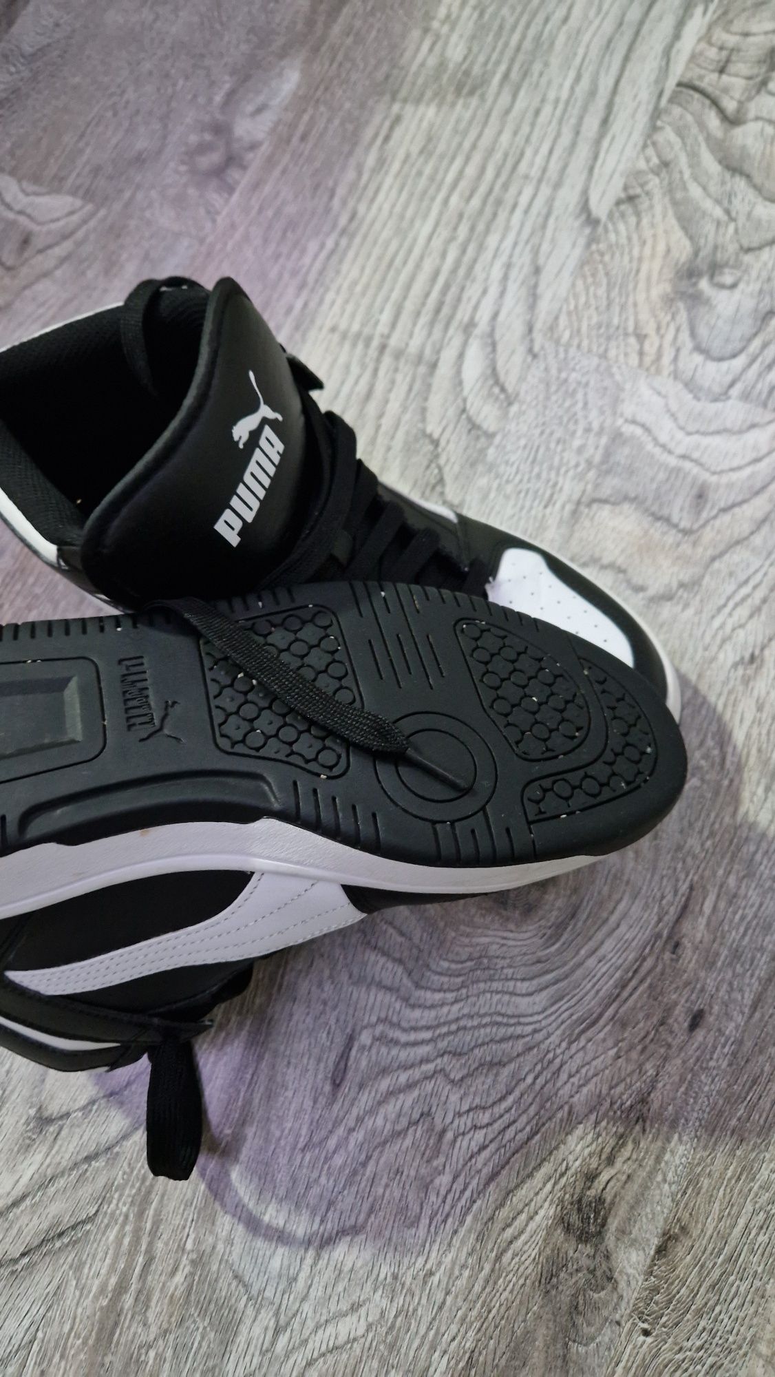 Продавам маратонки"Puma "