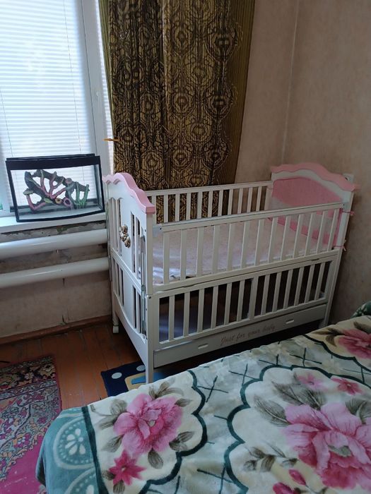 Детская кроватка