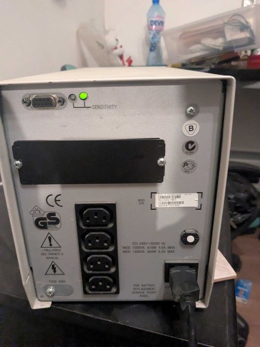 Непрекъсваемо заахранване, UPS APC Smart 1000 VA