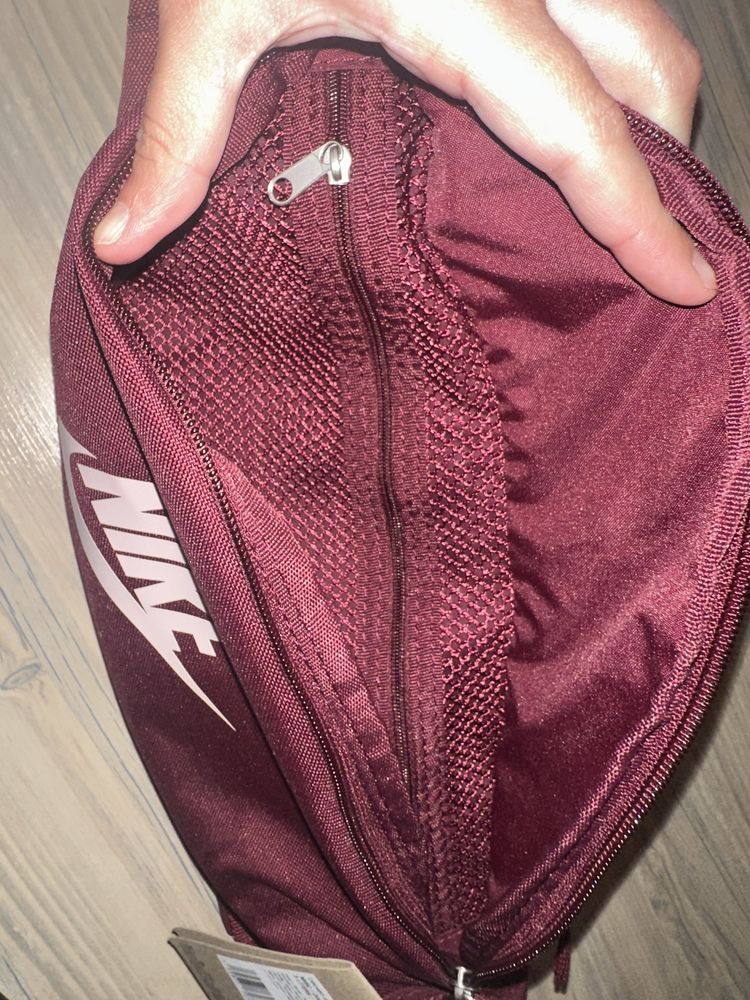 Nike Чанта Nike.