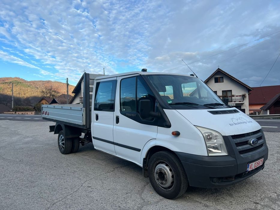 Vand ford 2.4 tdi .7 locuri.6+1 trepte.roti duble..Rar facut