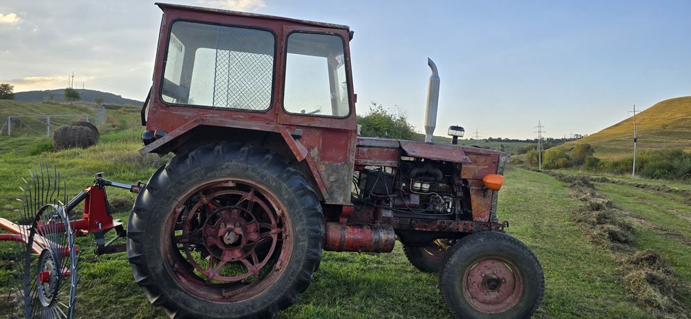Vând tractor u650
