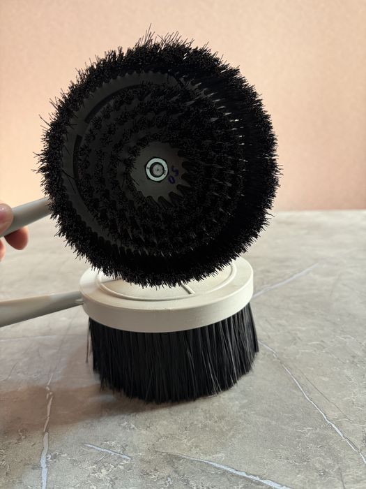 Шетка для чиски мебел