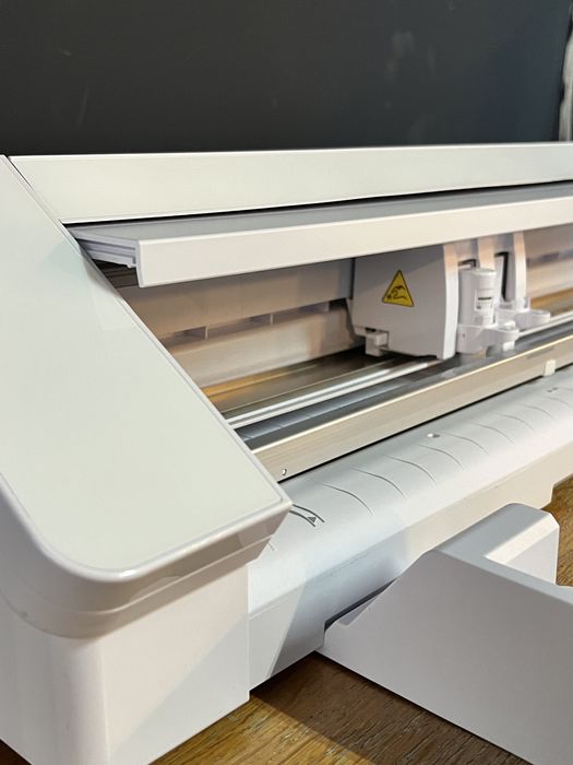 Cutter Plotter Silhouette CAMEO 4 PLUS