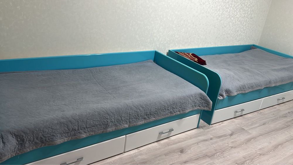 Продам кровати две детские в отличном состоянии, почти новые,