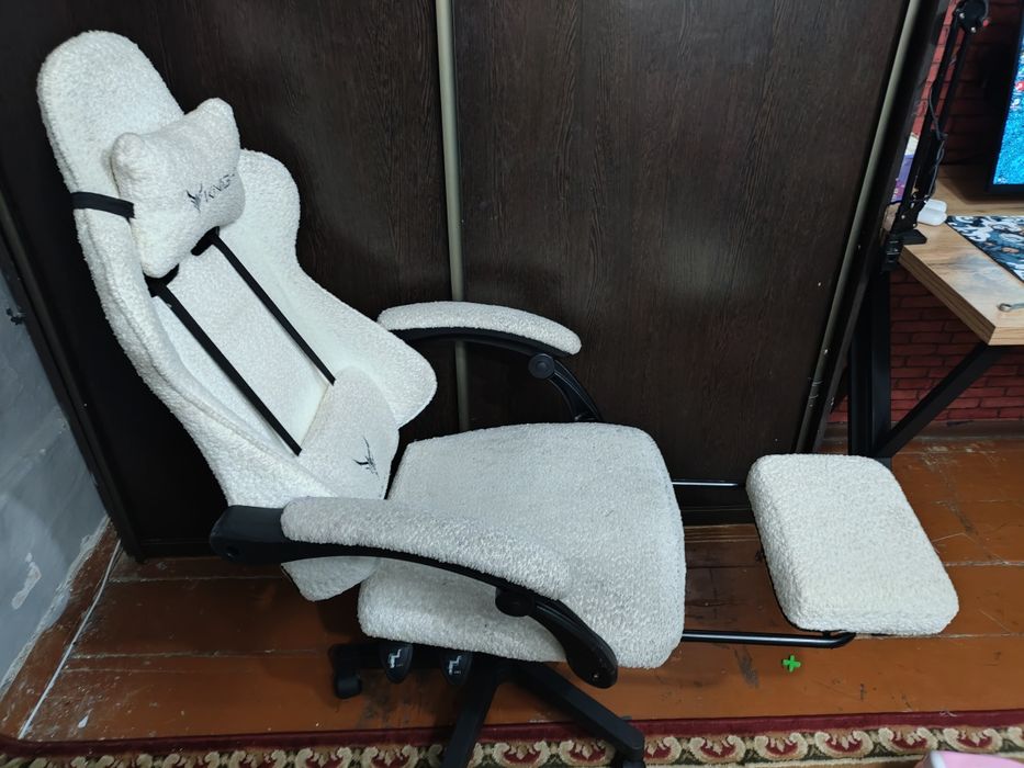 Продам игровое кресло
